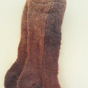 New unique rustic brown tan socks grips Size 9-11